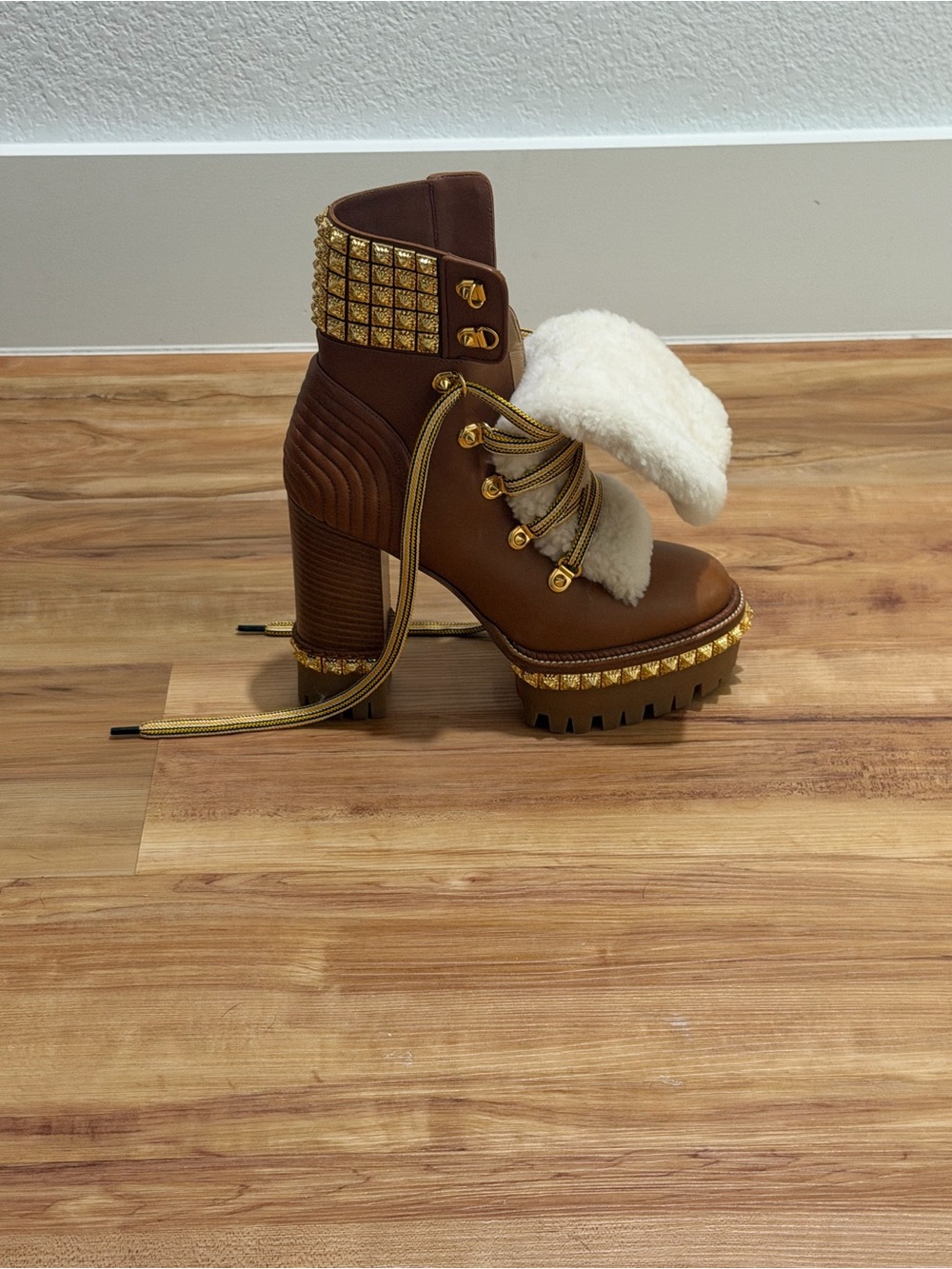 Christian Louboutin Yeti Boots - Picture 5 of 9